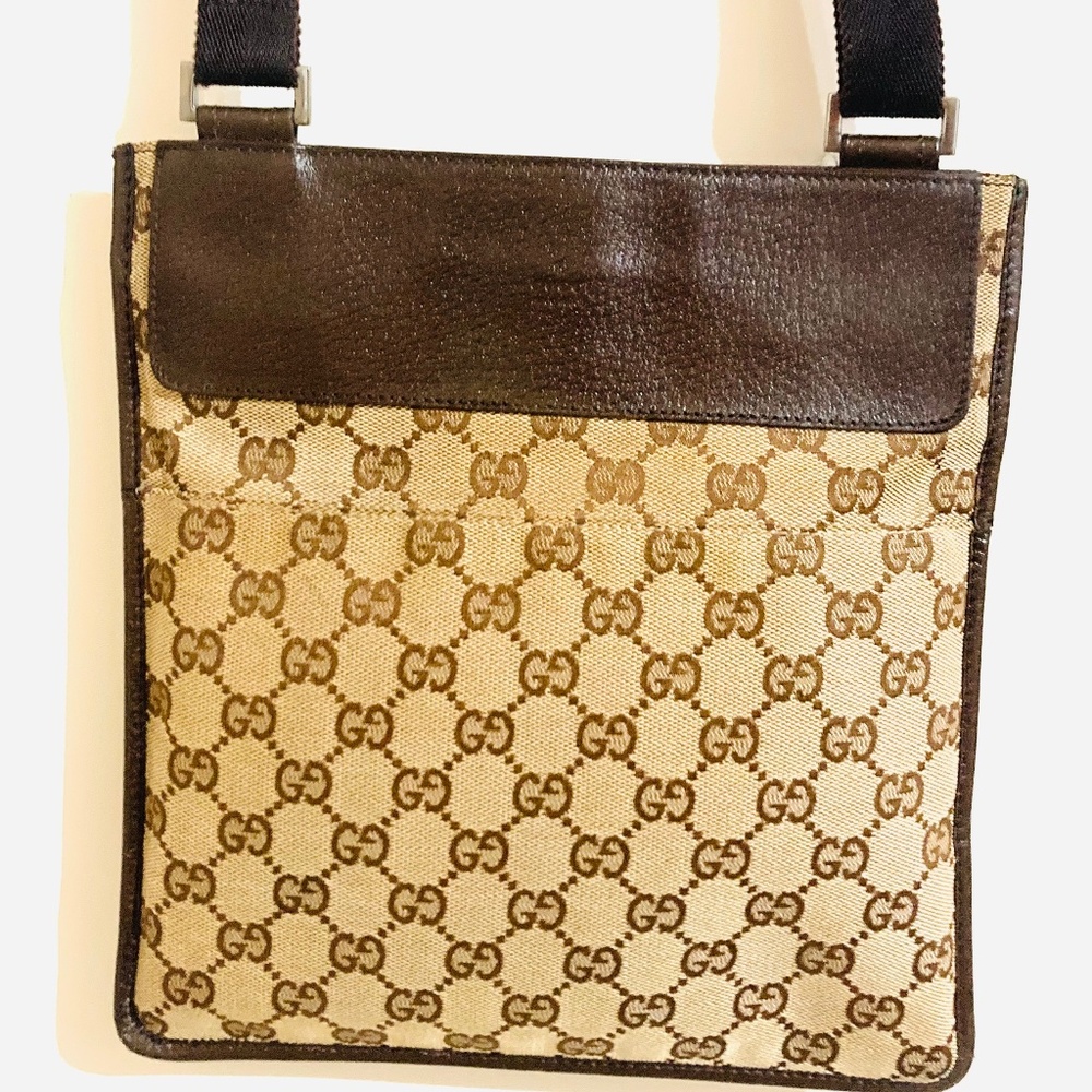 Authentic Gucci Cross body bag